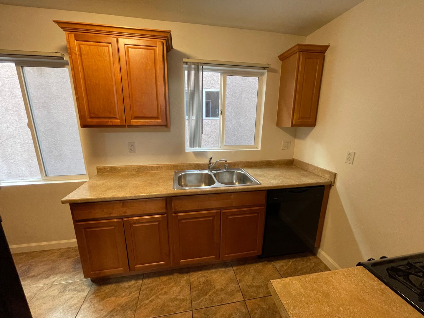 San Diego Apartment: 4654 33rd St