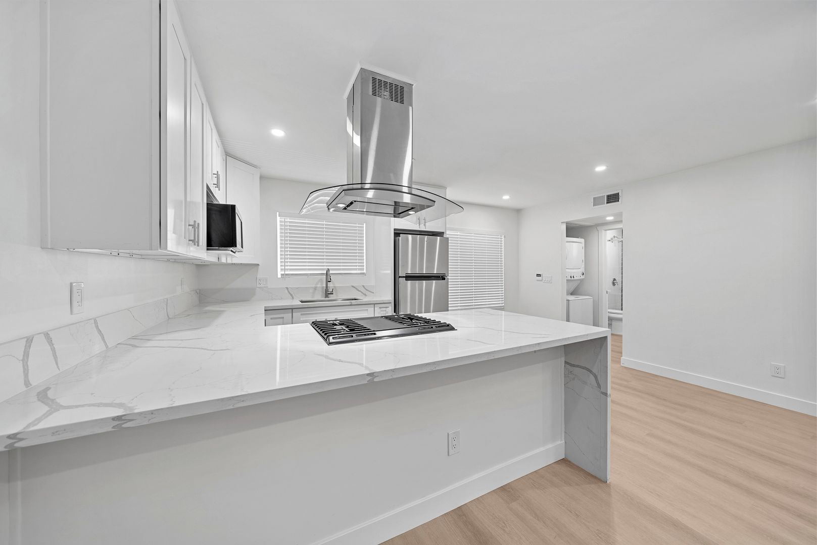 San Diego Apartment: 3204 Collier Ave