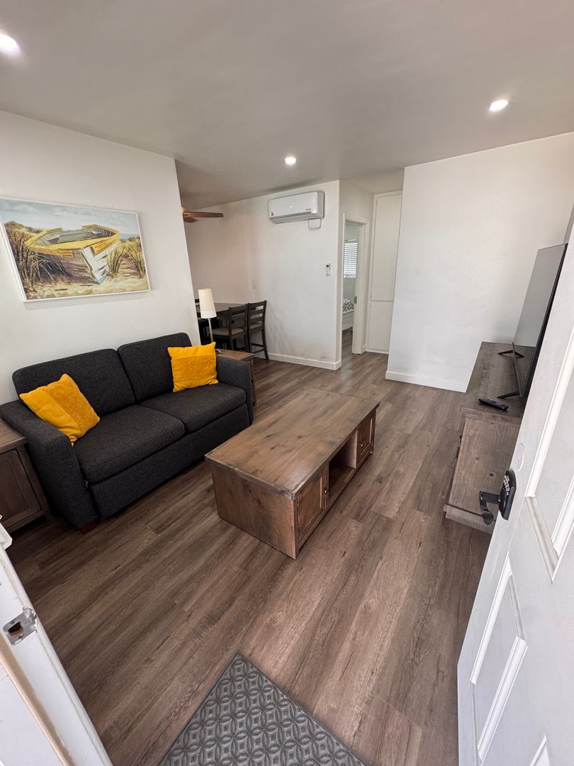 San Diego Apartment: 2275 Grand Ave