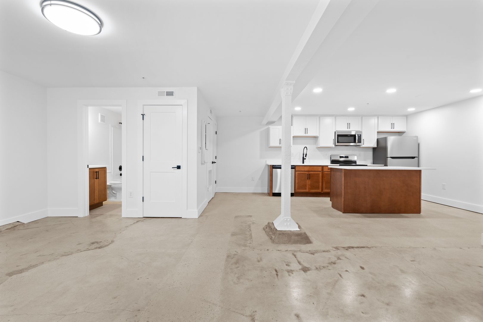 Richmond Apartment: 2033 W Broad St