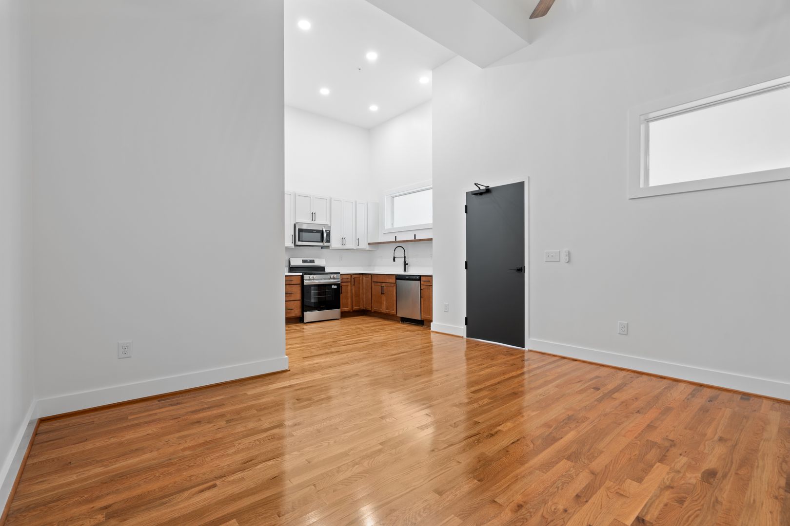 Richmond Apartment: 2033 W Broad St