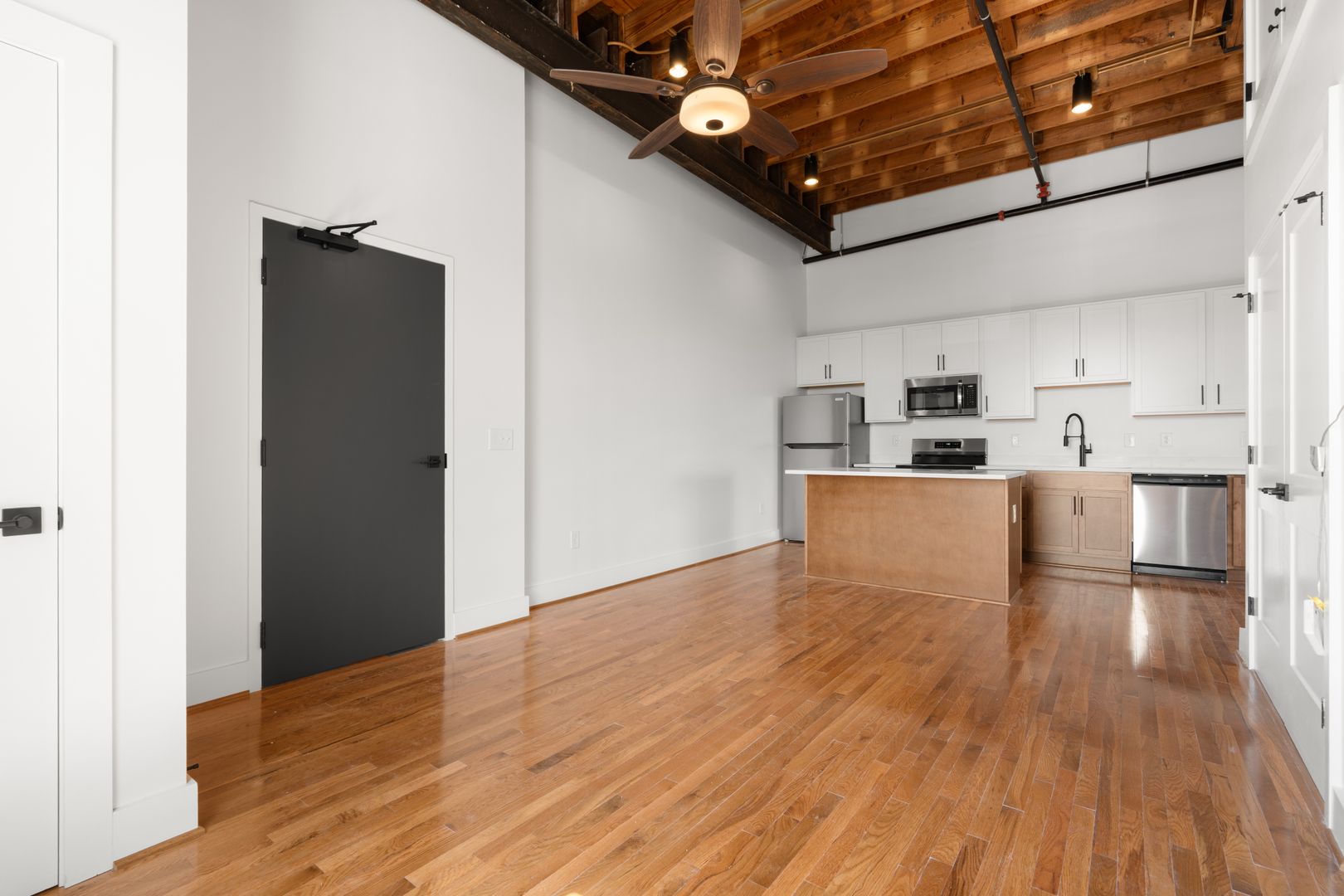 Richmond Apartment: 2033 W Broad St