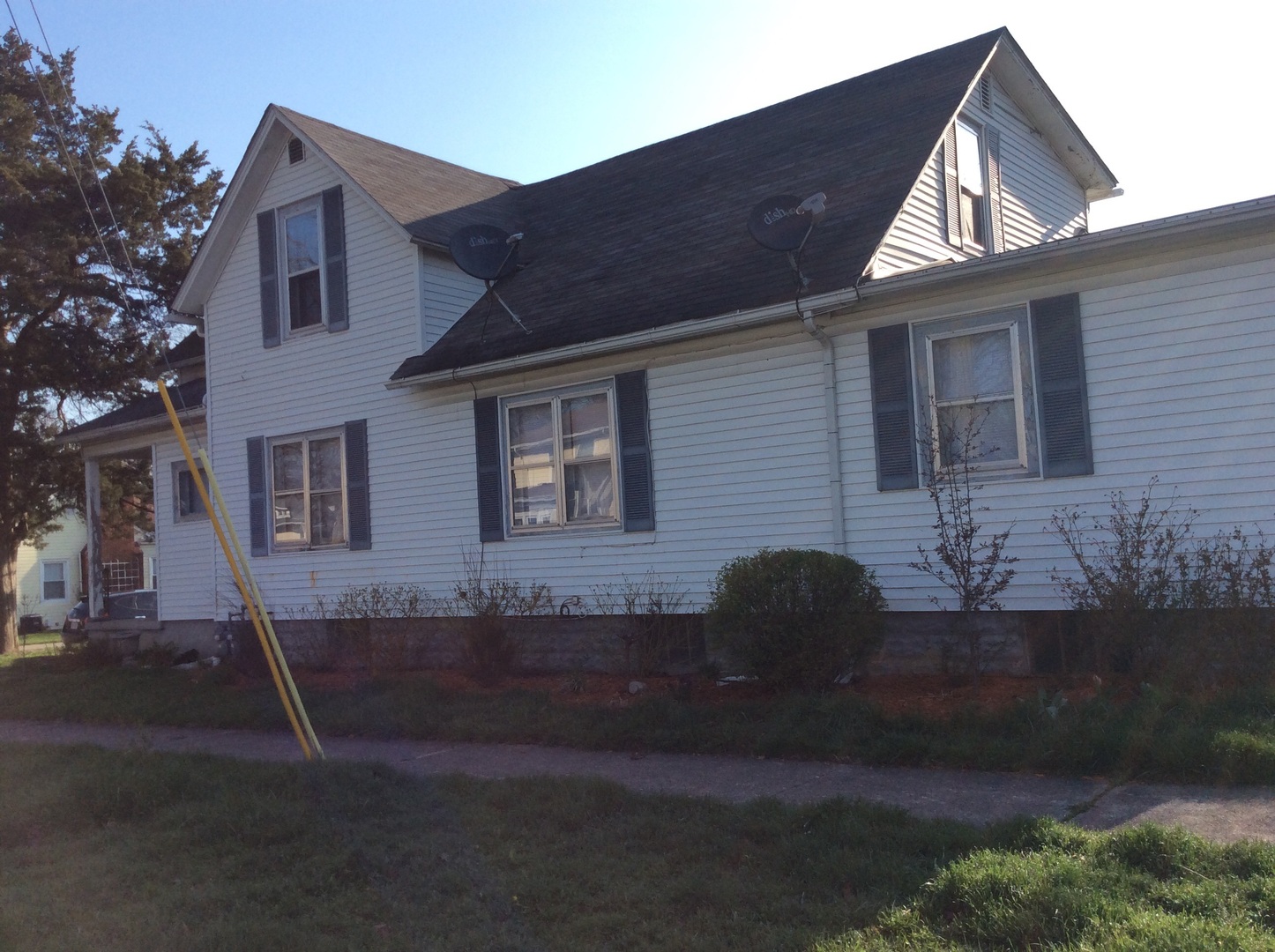 Fort Wayne Apartment: 357 French Ave