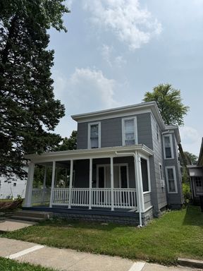 227 W Williams St-Lower-Level 1 Bedroom – photo 1