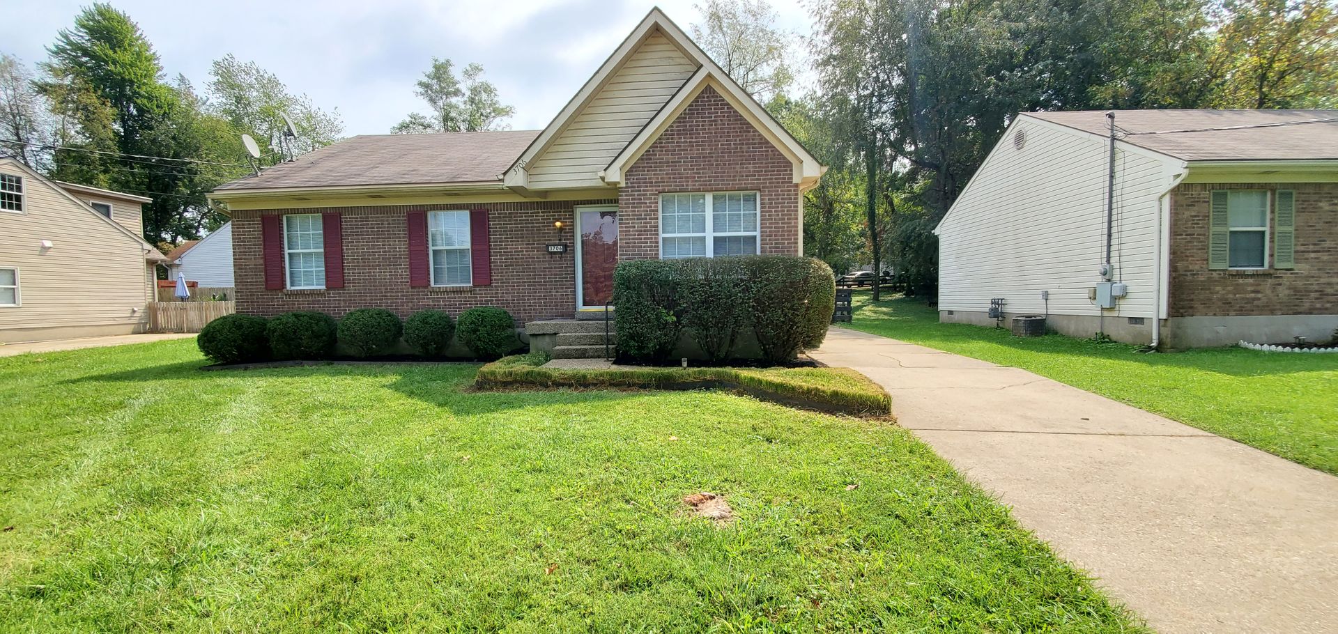 Louisville House: 3706 Locust Ave