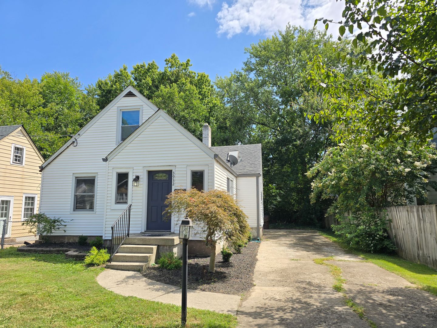 Louisville House: 3932 Kennison Avenue