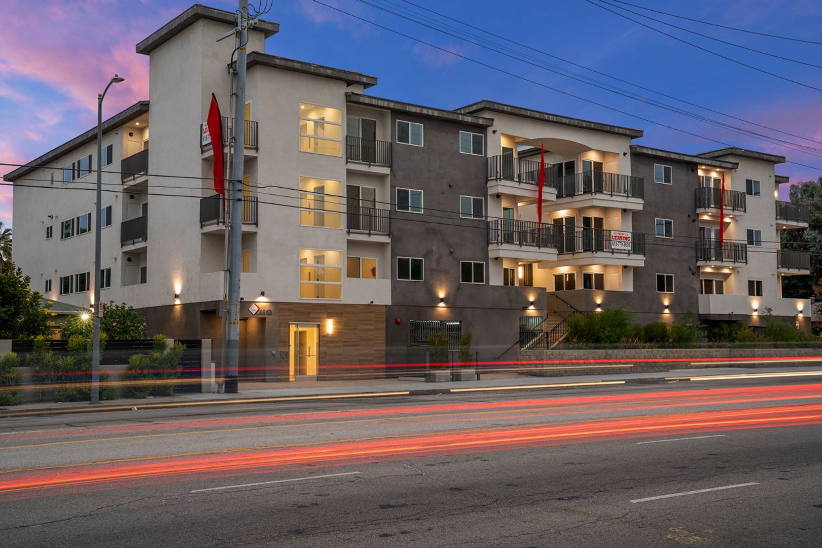Sherman Oaks Apartment: 4960 Sepulveda Blvd.