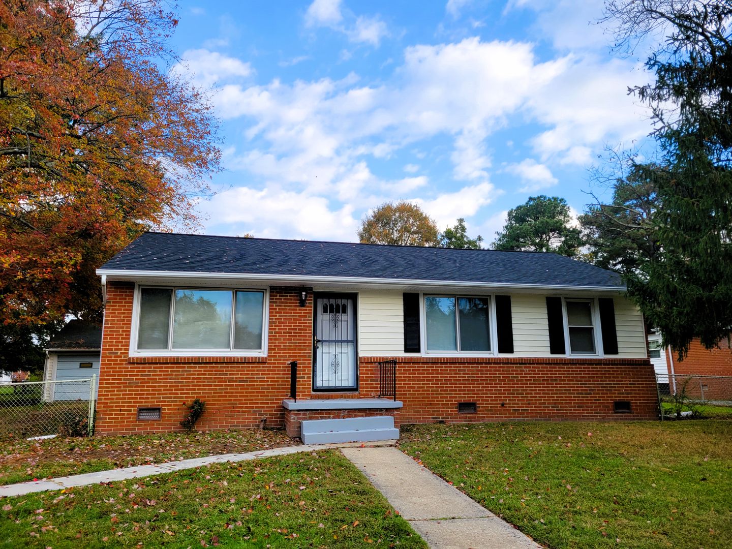 Richmond House: 5730 Sweetwood Drive