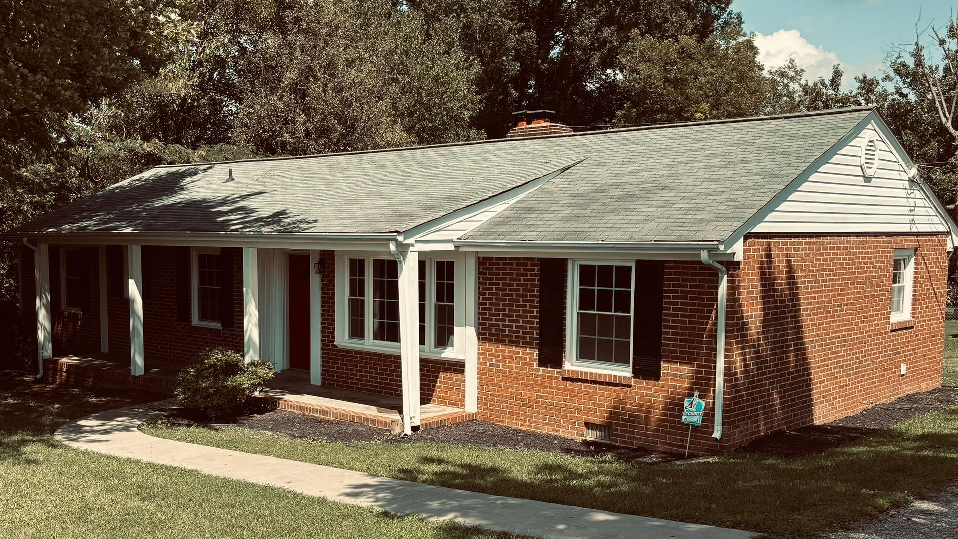 Richmond House: 2209 Courthouse Road