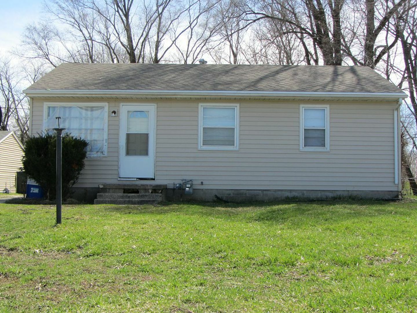Waterloo House: 1754 Newell St