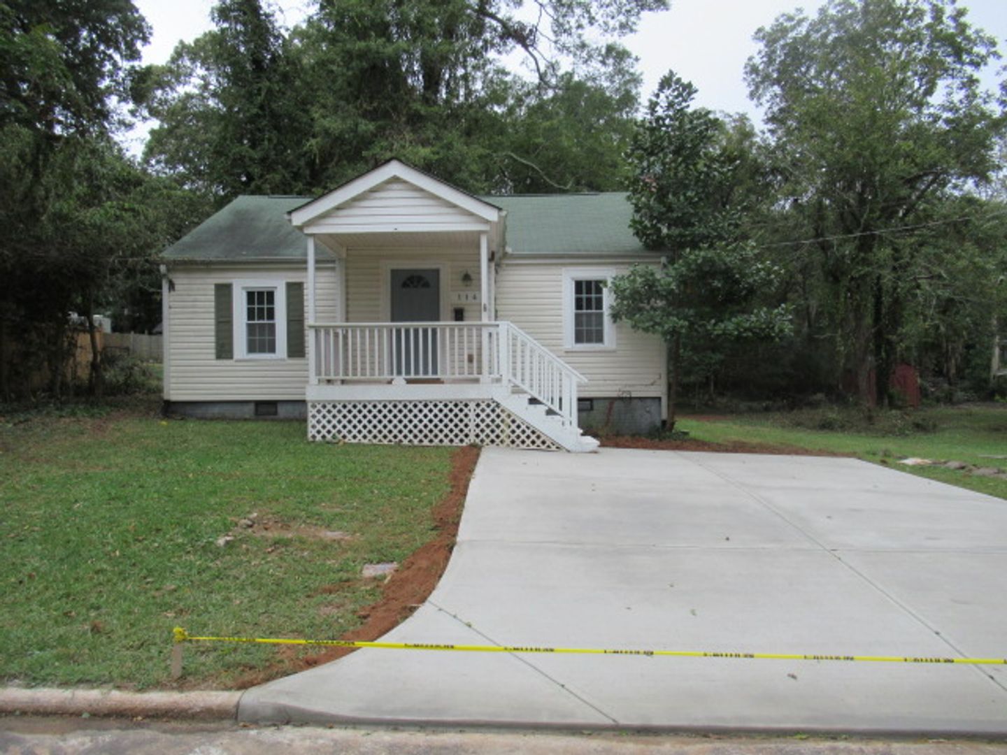 Carrollton House: 114 Cherry Street