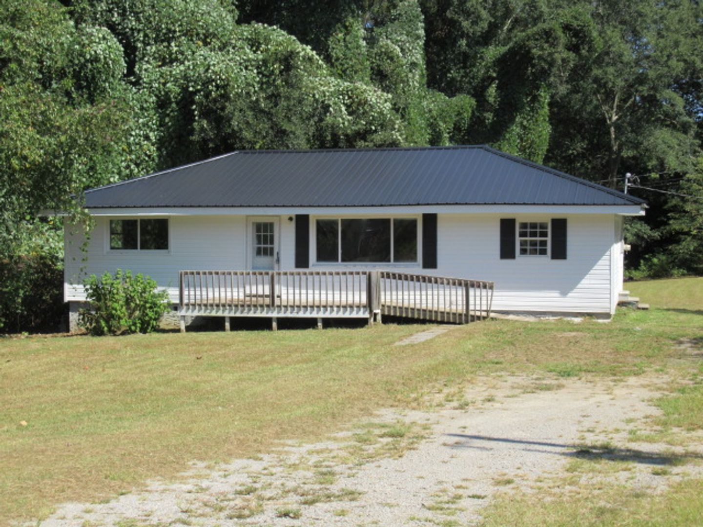 Carrollton House: 36 Armstrong Dr.