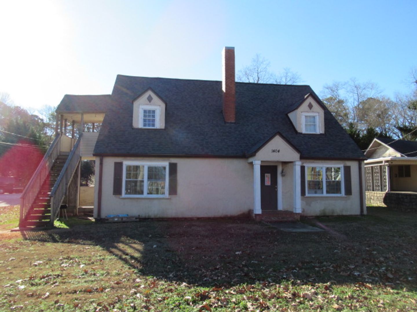 Carrollton House: 1404 Maple St