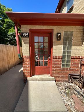 Great One Bedroom Across from CU – photo 1