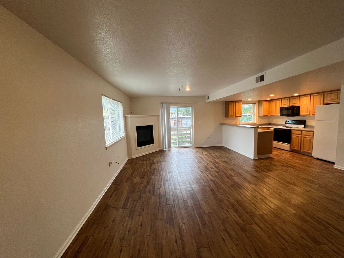Boulder Apartment: 845 30th St.
