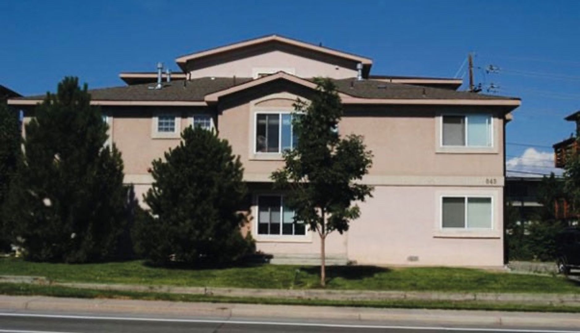 Boulder Apartment: 845 30th St.