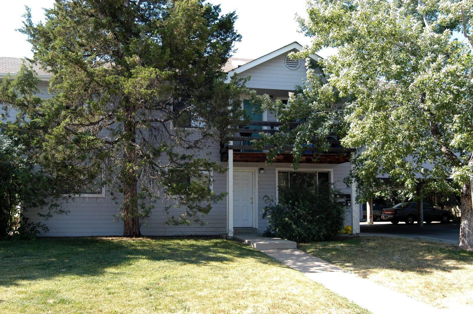 Boulder Apartment: 2990 E. Aurora