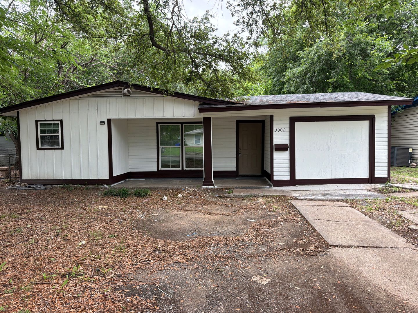 DALLAS House: 3002 SHENSTONE DR