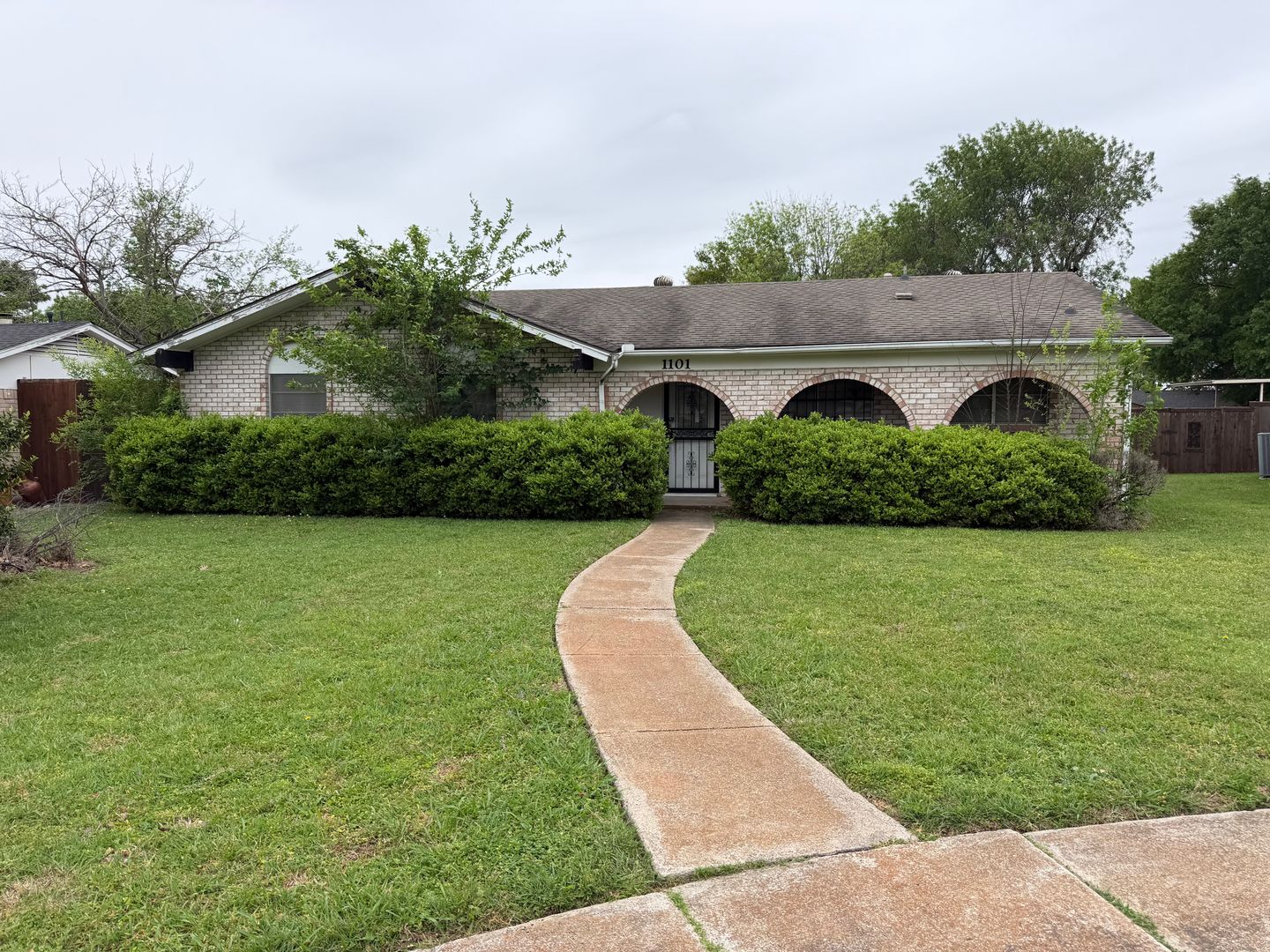 GARLAND House: 1101 KEY COLONY DR