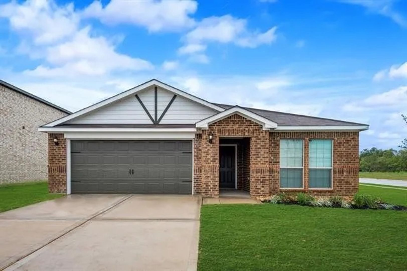 SEAGOVILLE House: 2012 CANTERBURY DR