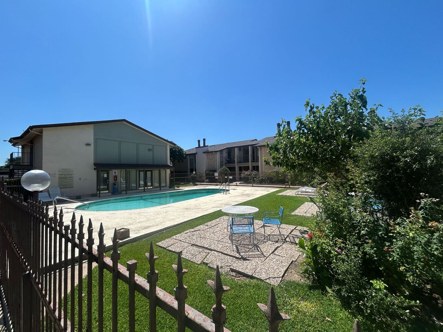 DALLAS House: 12824 MIDWAY RD APT 1134