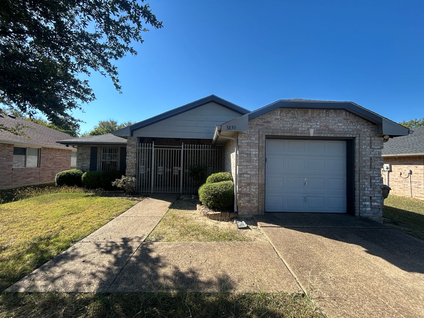 DALLAS House: 3830 KIEST KNOLL DR
