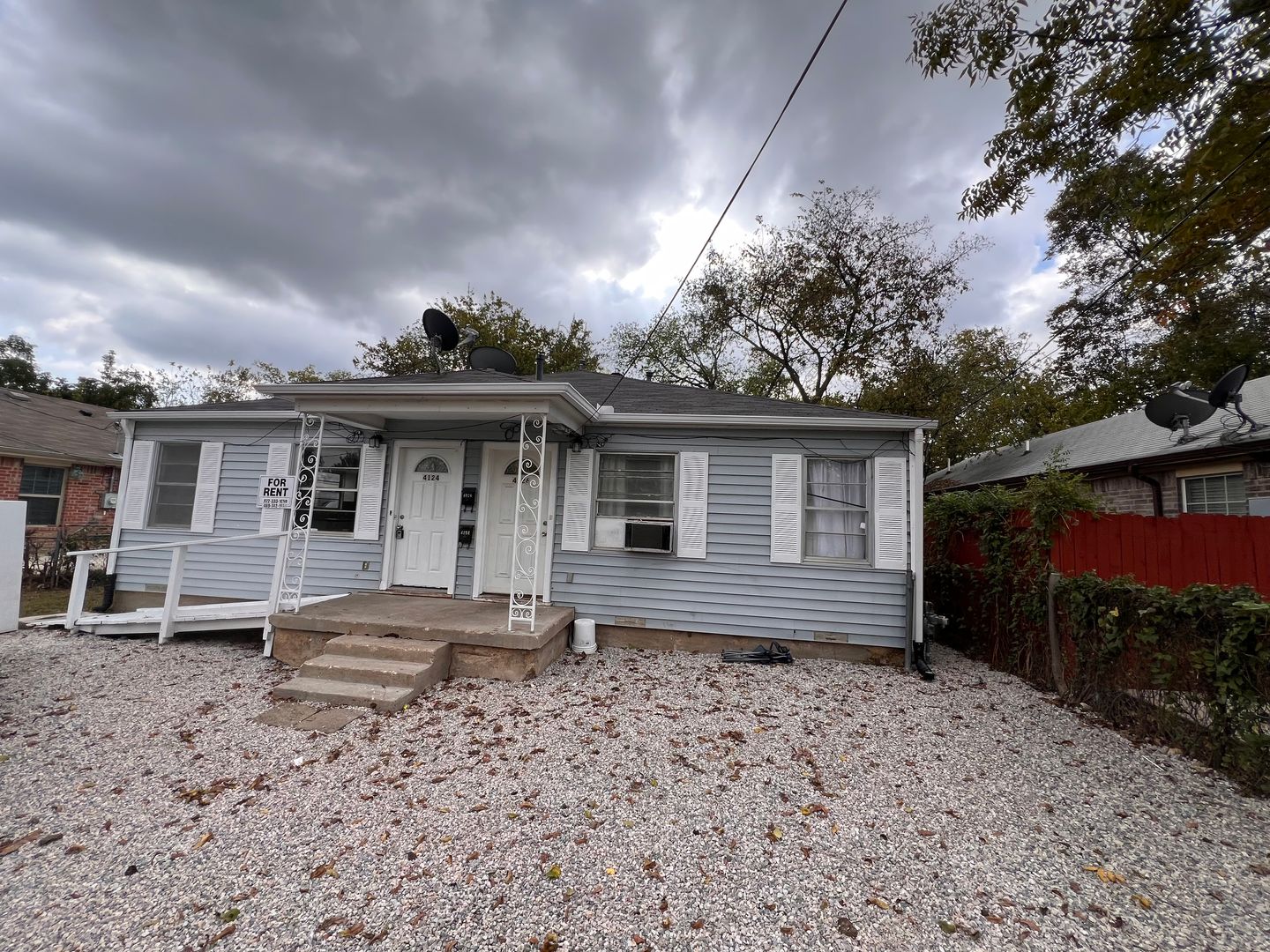 COCKRELL HILL House: 4124 KERNACK ST