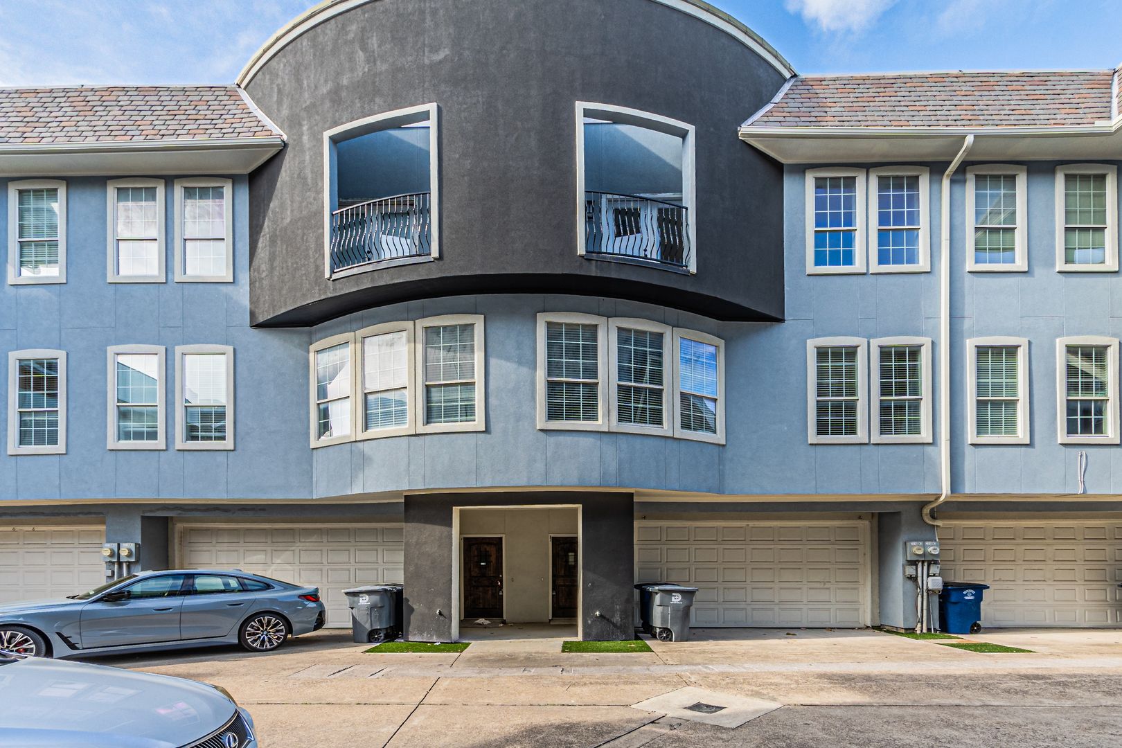 DALLAS Apartment: 2316  STUTZ DR