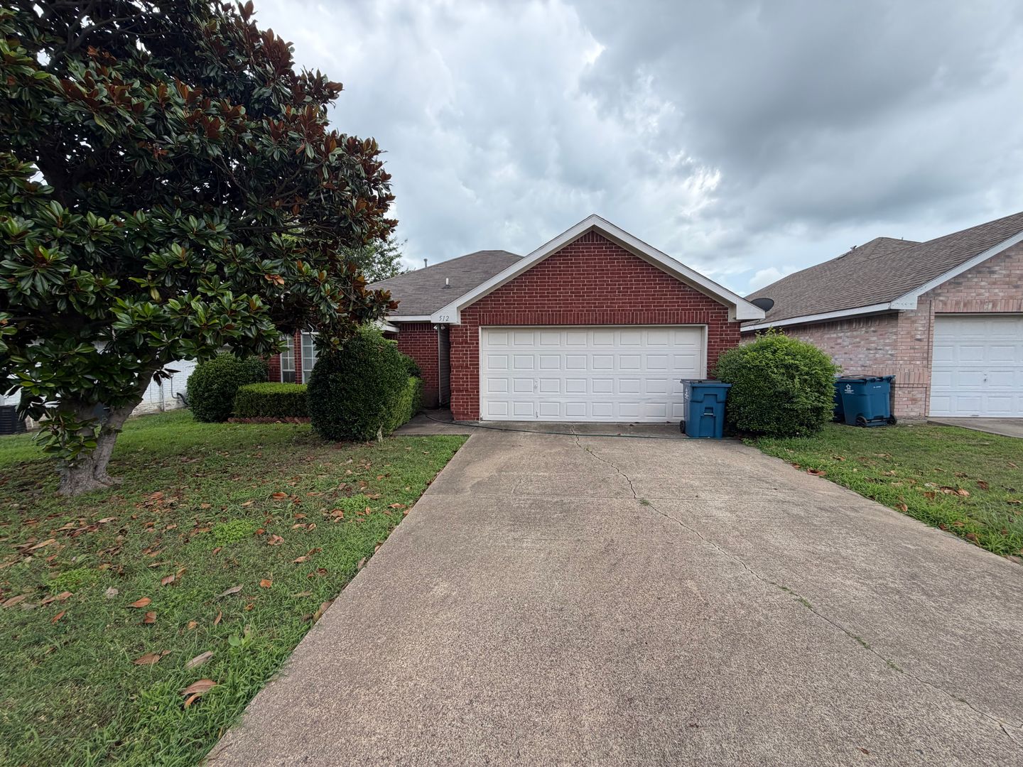 DESOTO House: 512 STARLING DR