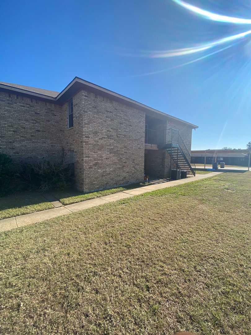 SACHSE Apartment: 5510 BROOKVIEW COURT