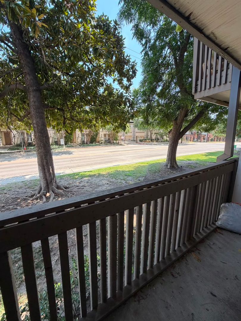 DALLAS House: 4837 CEDAR SPRINGS RD APT 122