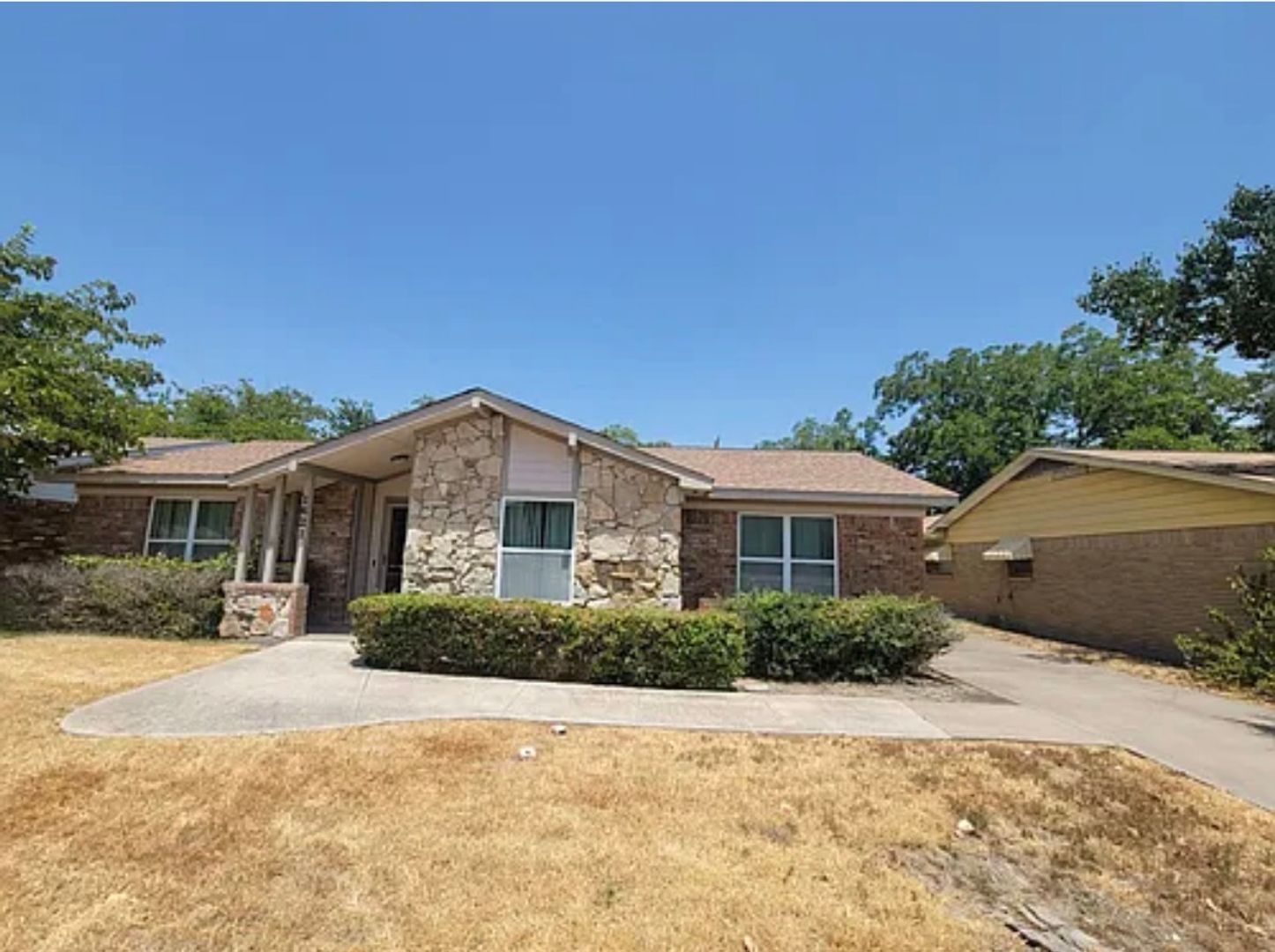 IRVING House: 1621 FINLEY RD