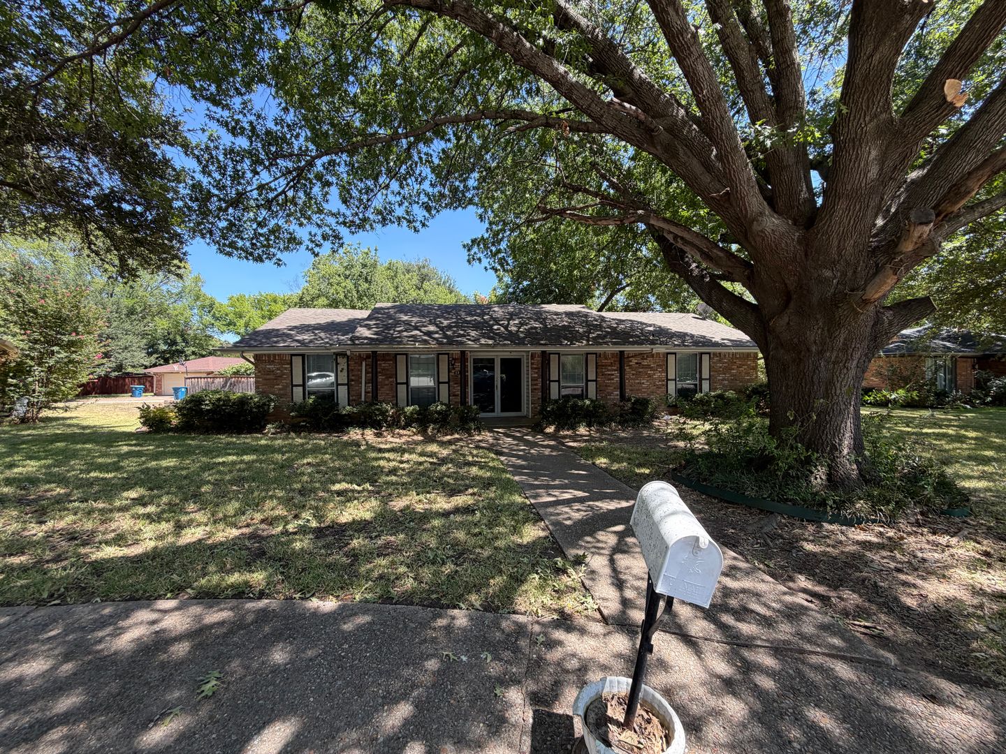 DESOTO House: 1314 HANNA CIRCLE