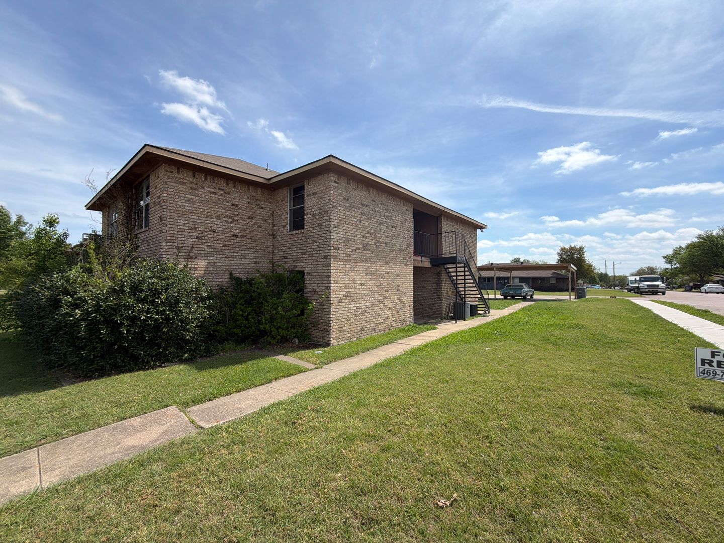 SACHSE Apartment: 5510 BROOKVIEW COURT