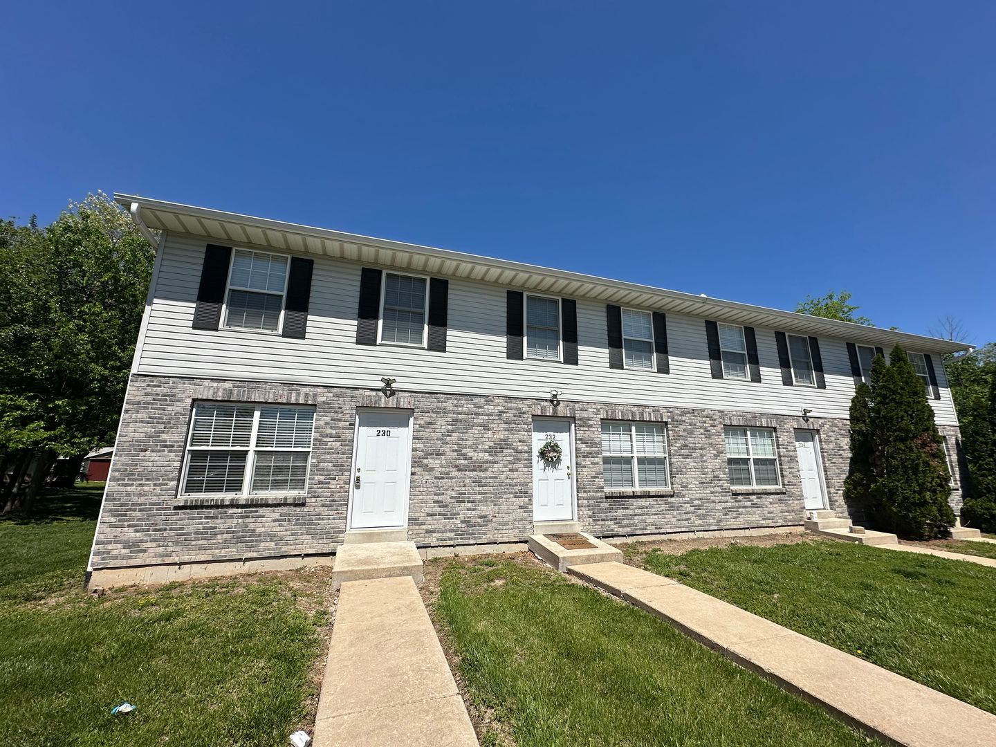 Moscow Mills Apartment: 222-228 Truman Ct.