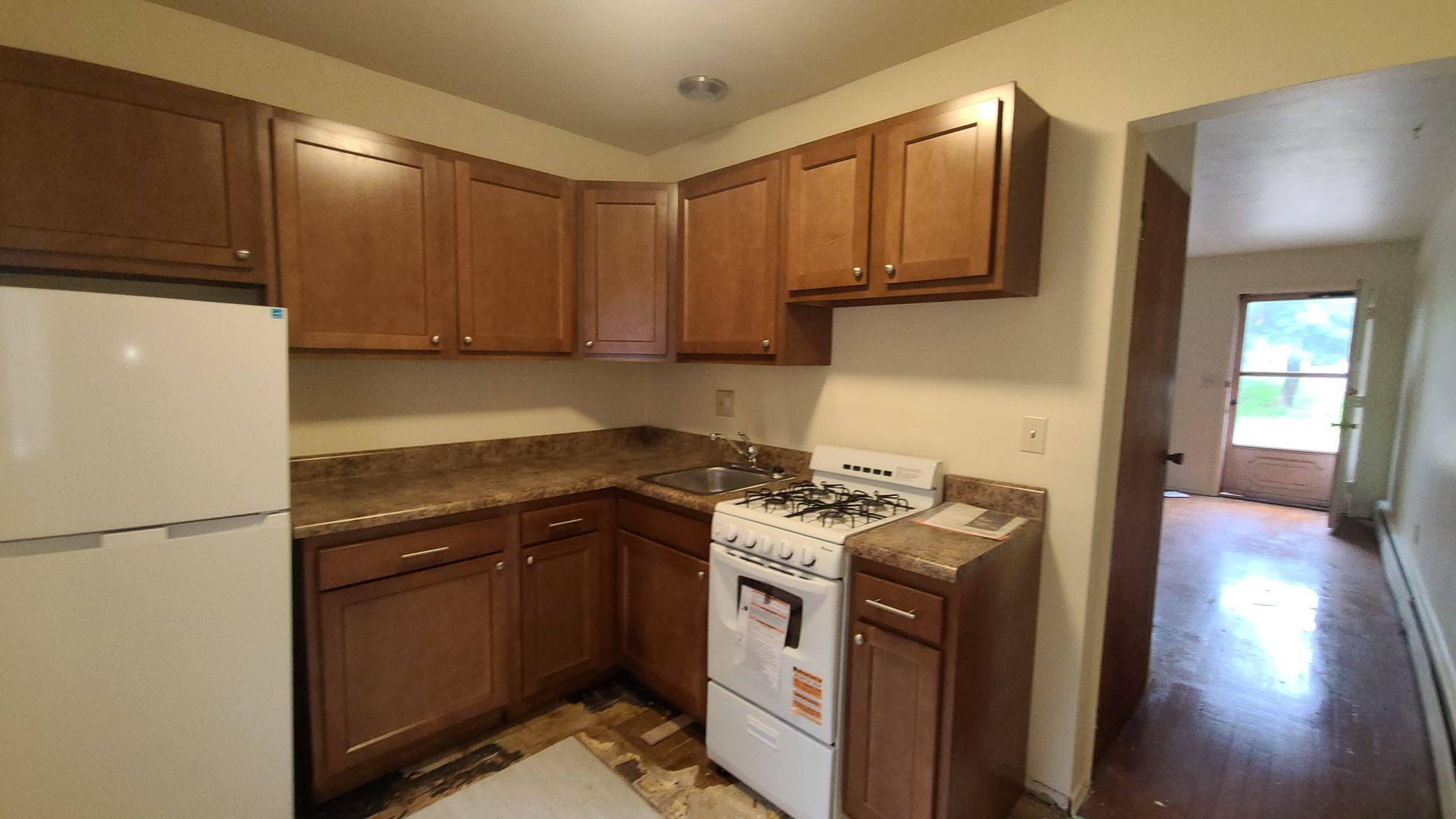 Pittsburgh Apartment: 3999 Canal Street