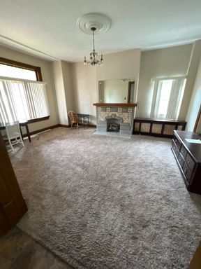 2 Bedroom | South Oakland – photo 1