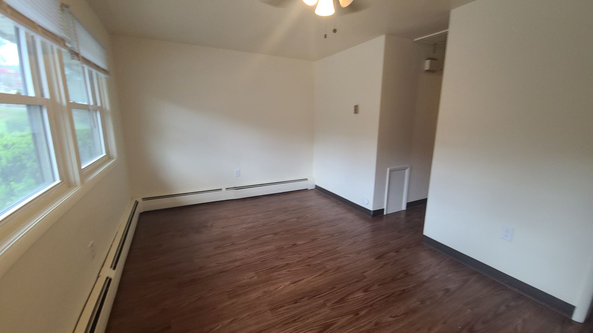 Pittsburgh Apartment: 3999 Canal Street