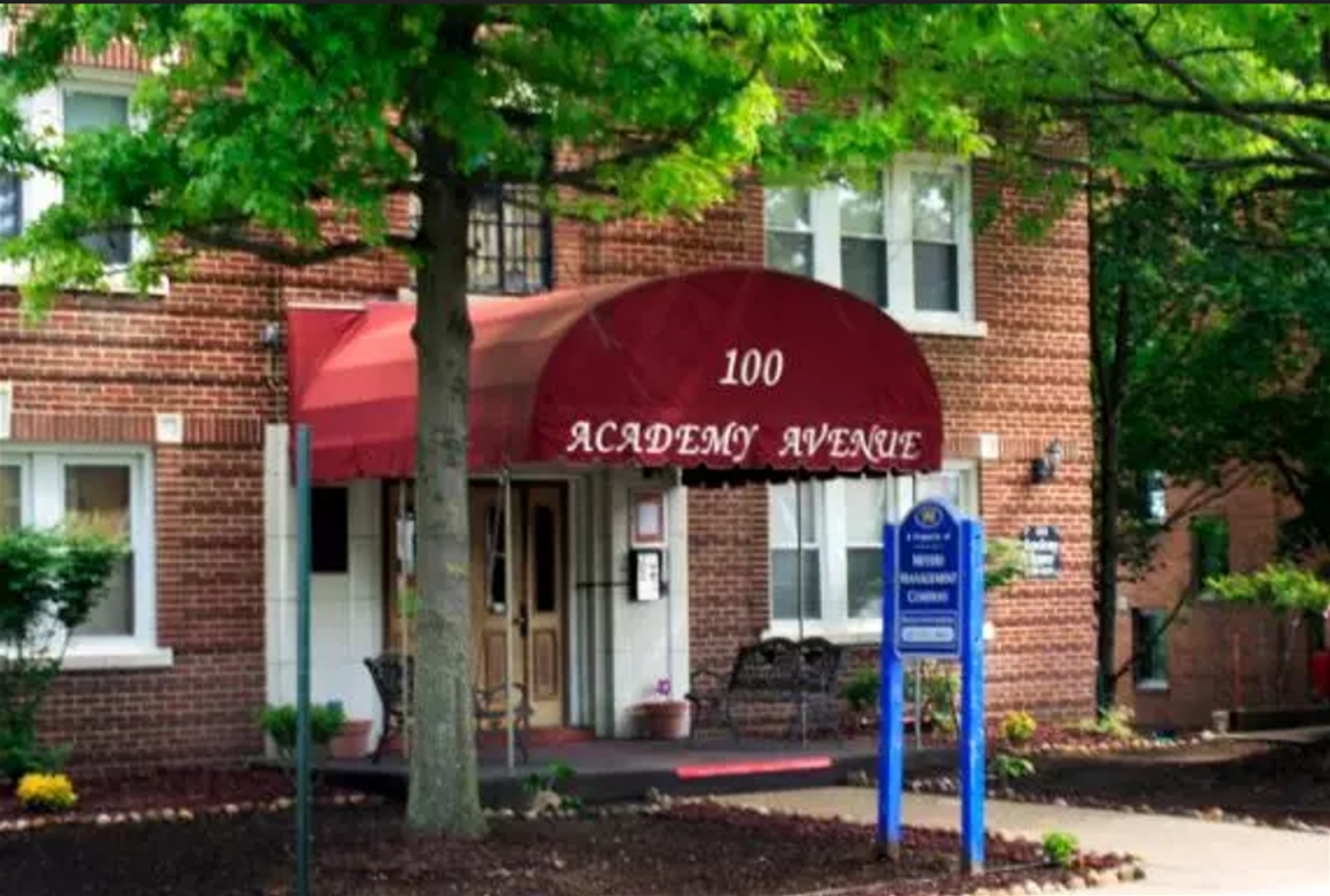 Pittsburgh Apartment: 100 Academy Ave