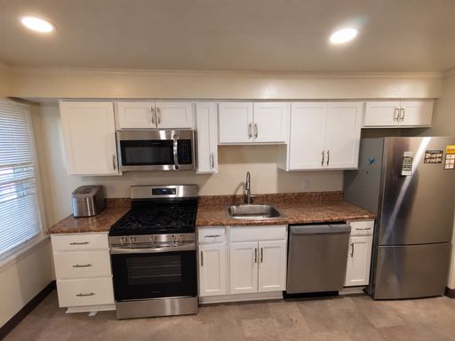 South Oakland 5 Bedroom House – photo 1