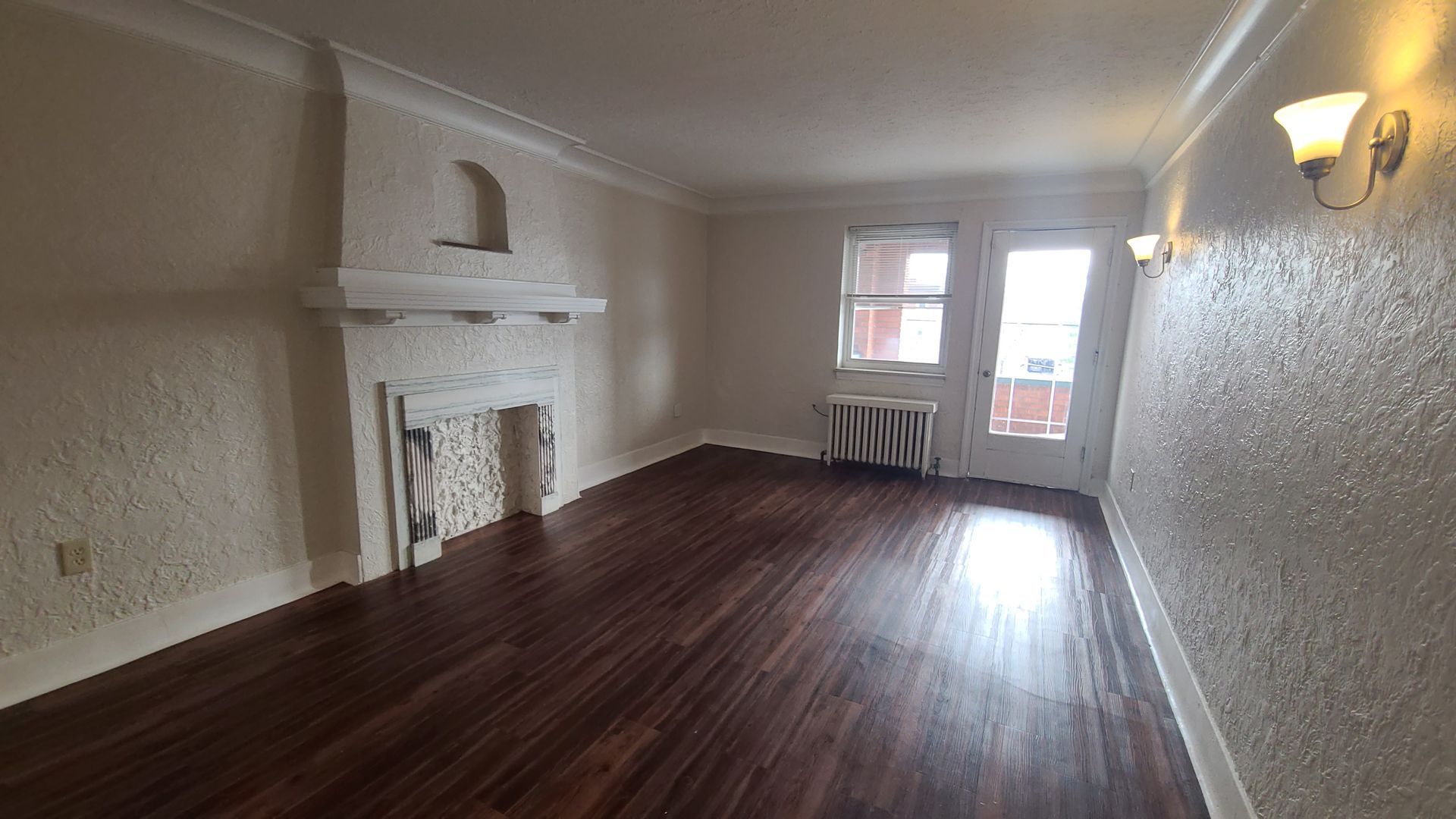 Pittsburgh Apartment: 732 Roselawn Ave