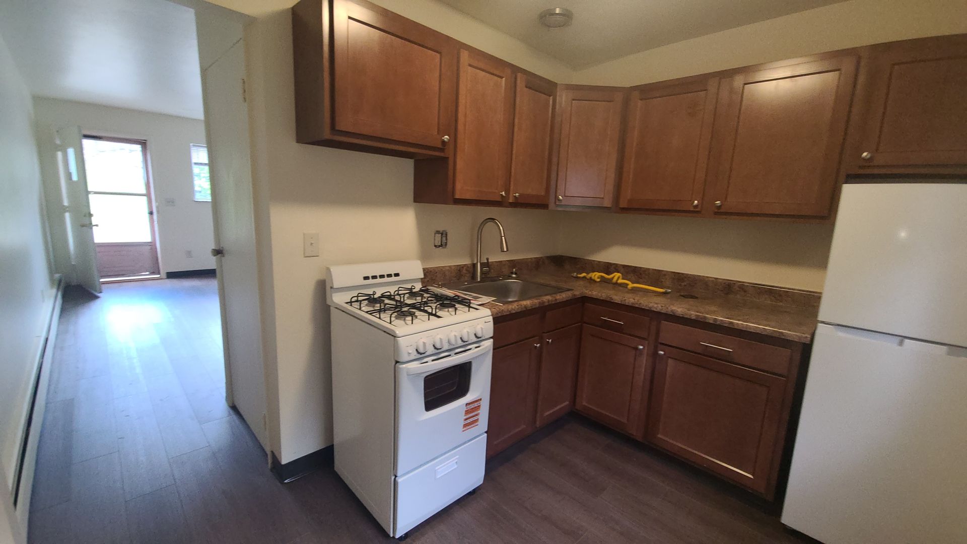 Pittsburgh Apartment: 3999 Canal Street