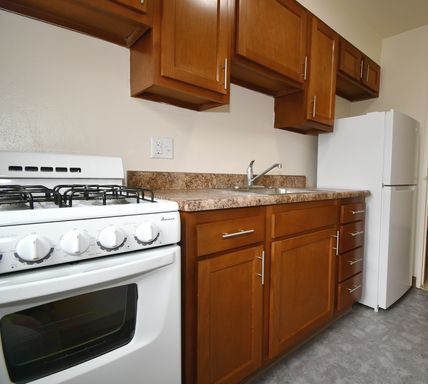 Amberson Gardens 2 Bedrooms 1 Bathroom – photo 1