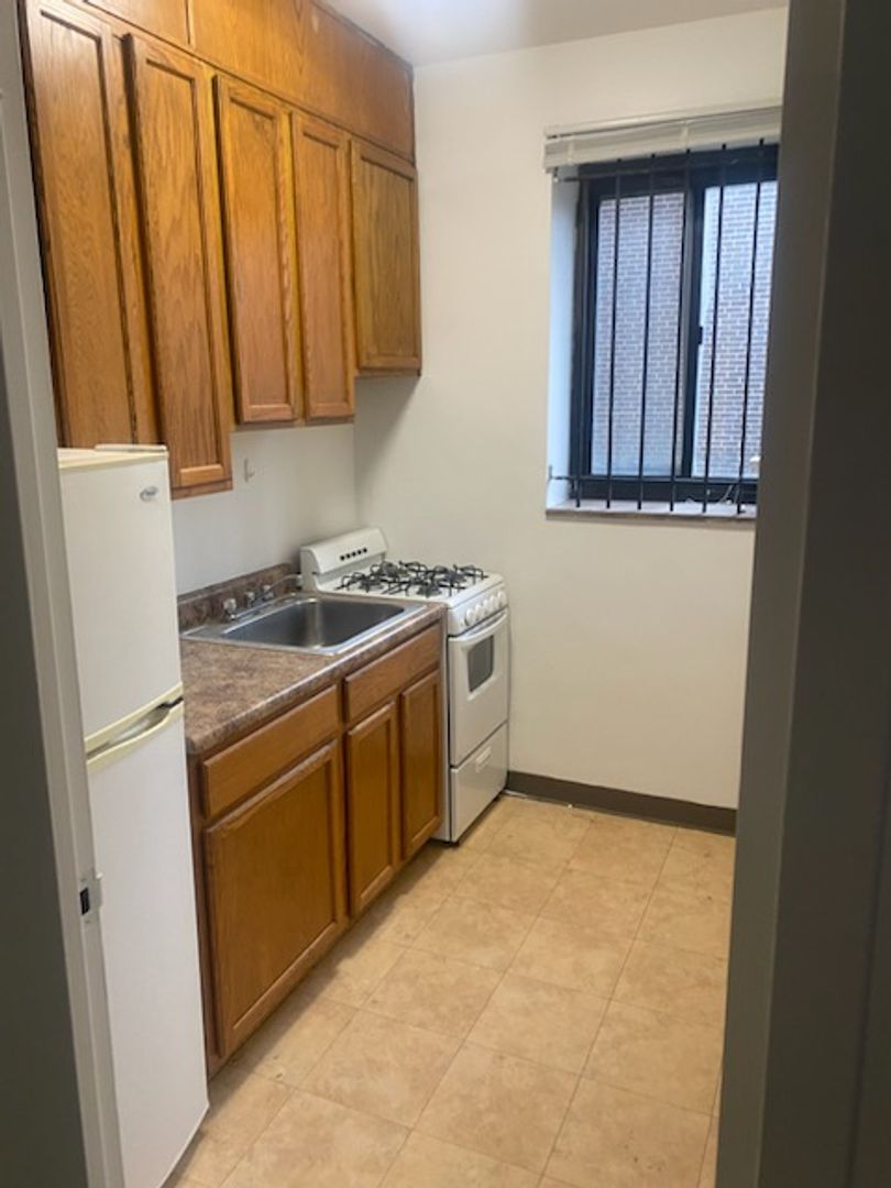 Schenley House and Schenley Annex, 151 & 147 N. Craig St, Pittsburgh