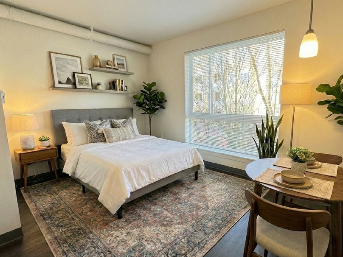 Seattle Apartment: 2202 E Olive Street