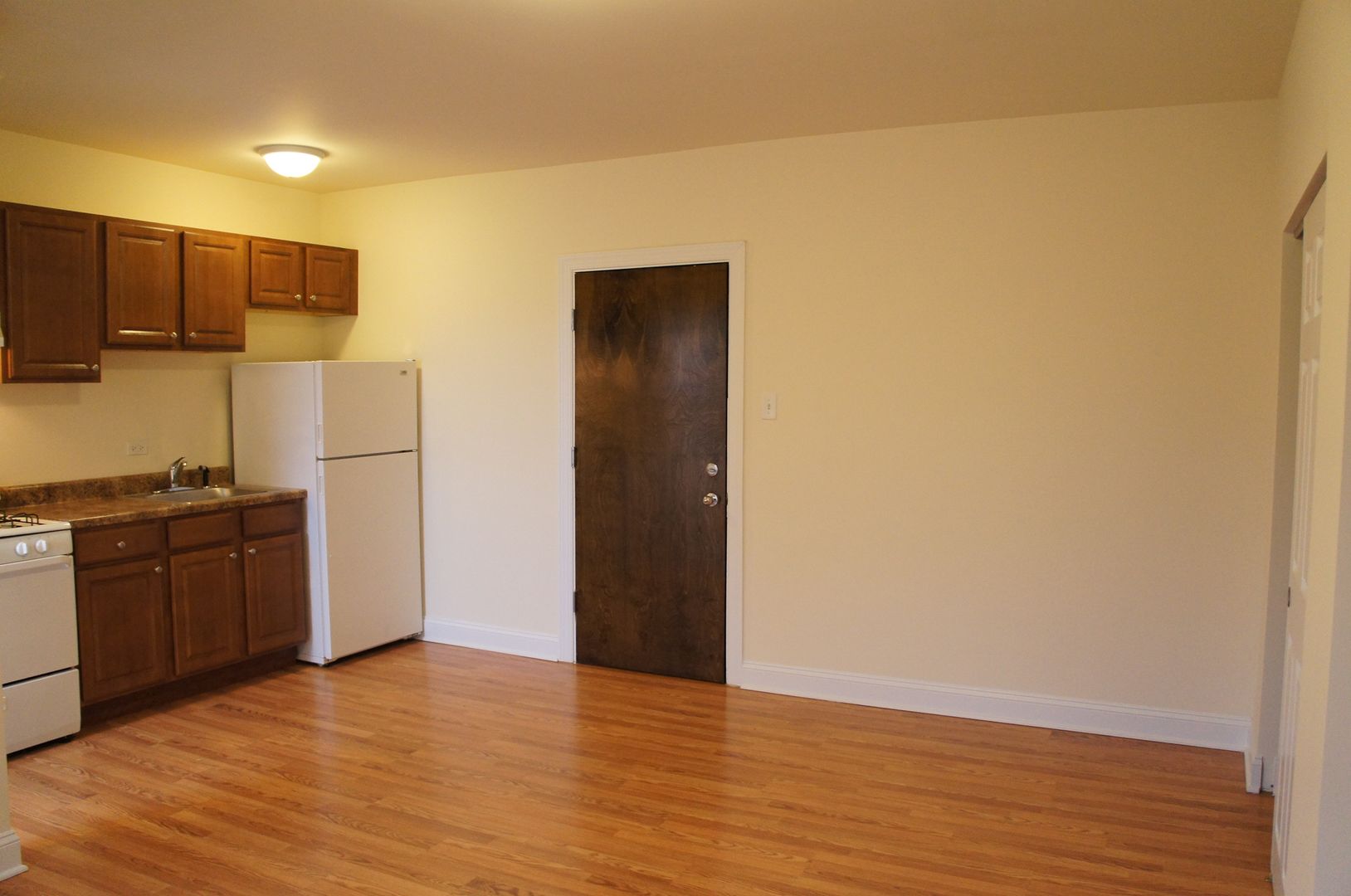 Chicago Apartment: 2600 N. Kimball