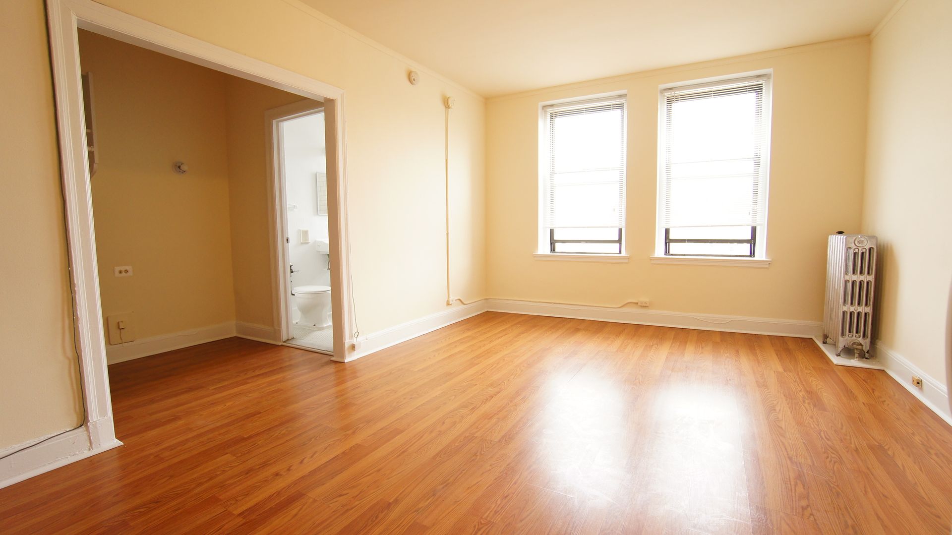 Chicago Apartment: 2779 N. Milwaukee