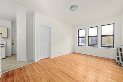 Renovated Two Bedroom apartment – photo 1