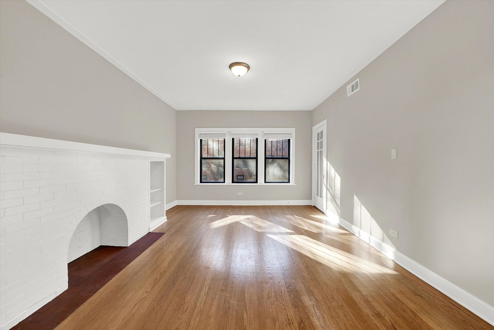 Chicago Apartment: 2516-26 N. Kedzie