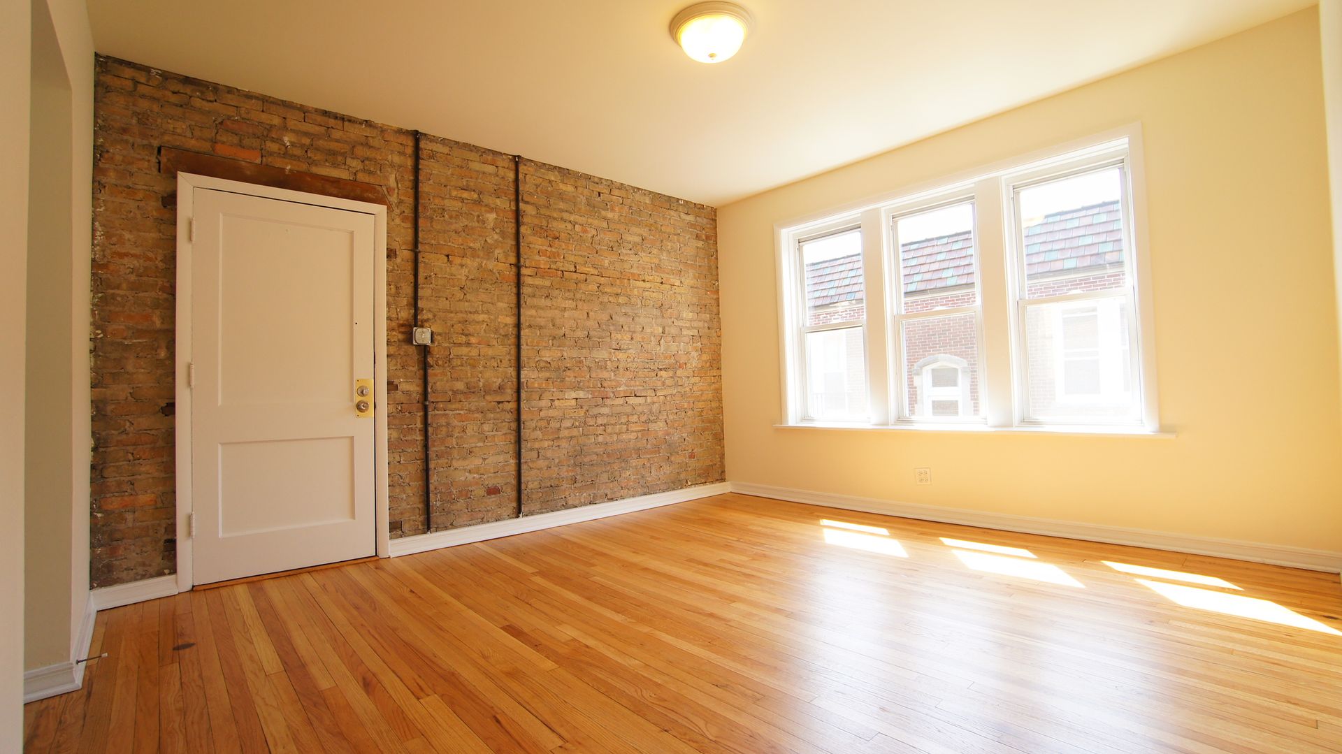 Chicago Apartment: 3000 N. Whipple